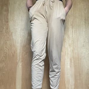 Medium tan sweatpants